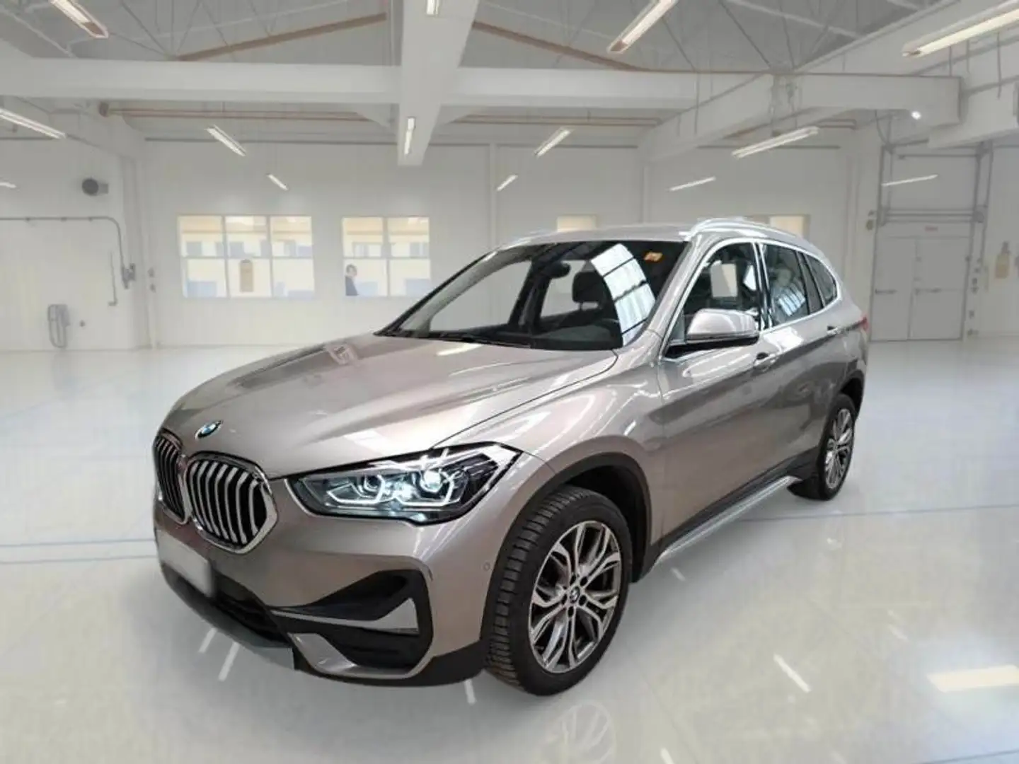 BMW X1 sDrive 18d XLine Plus automatico - 1
