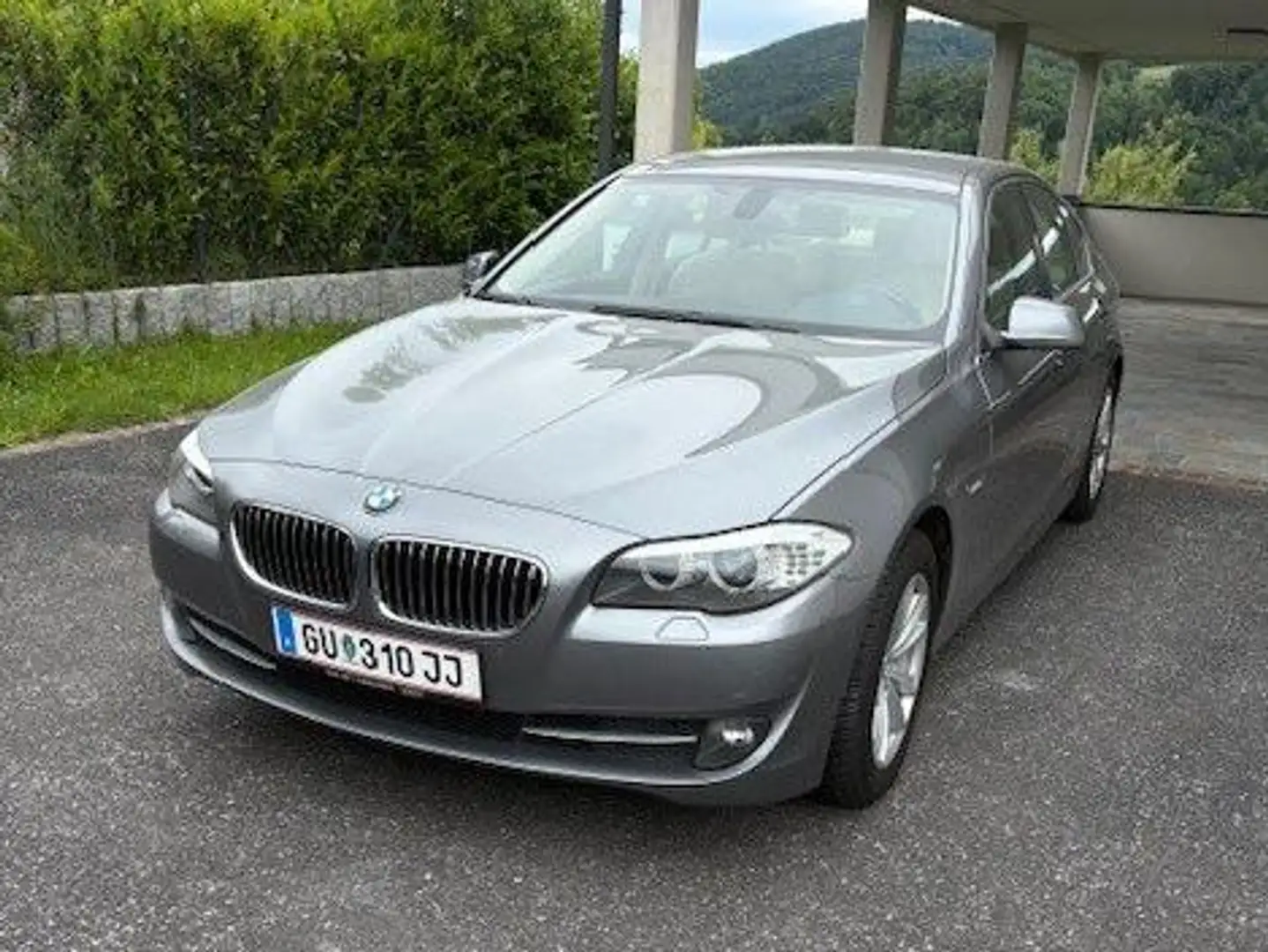 BMW 530 Argent - 1
