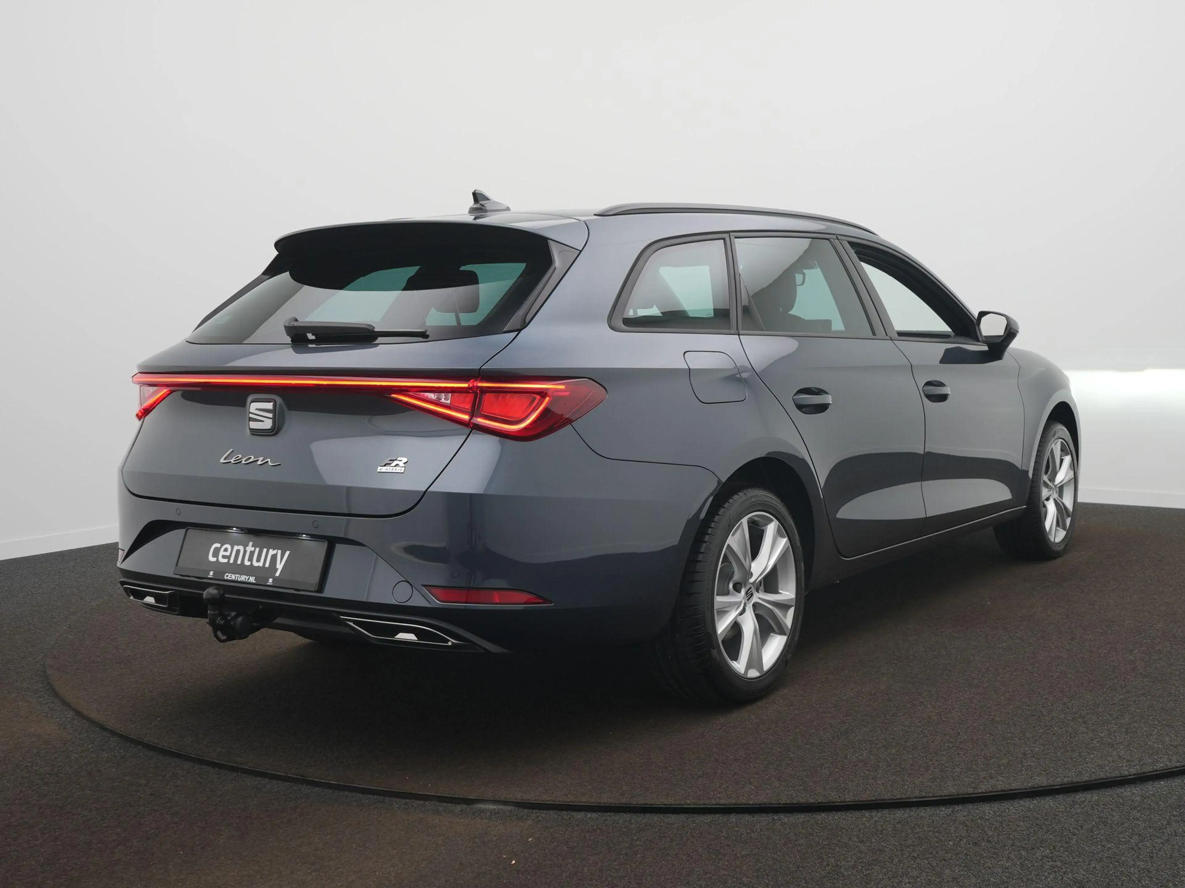 SEAT Leon e-Hybrid Sportstourer FR Business 1.5 TSI eHybrid 150 kW / — photo 5