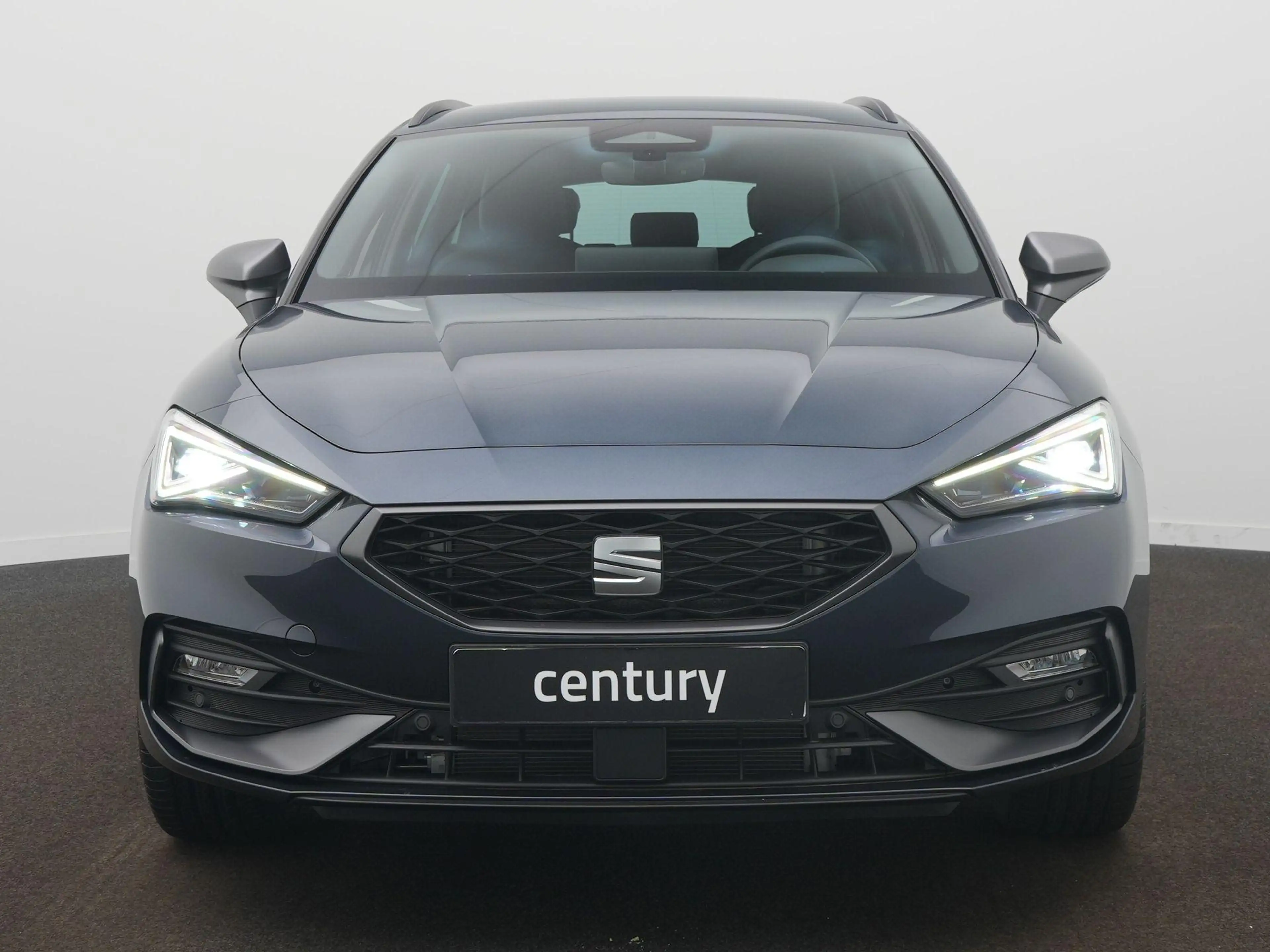 SEAT Leon e-Hybrid Sportstourer FR Business 1.5 TSI eHybrid 150 kW / — photo 2