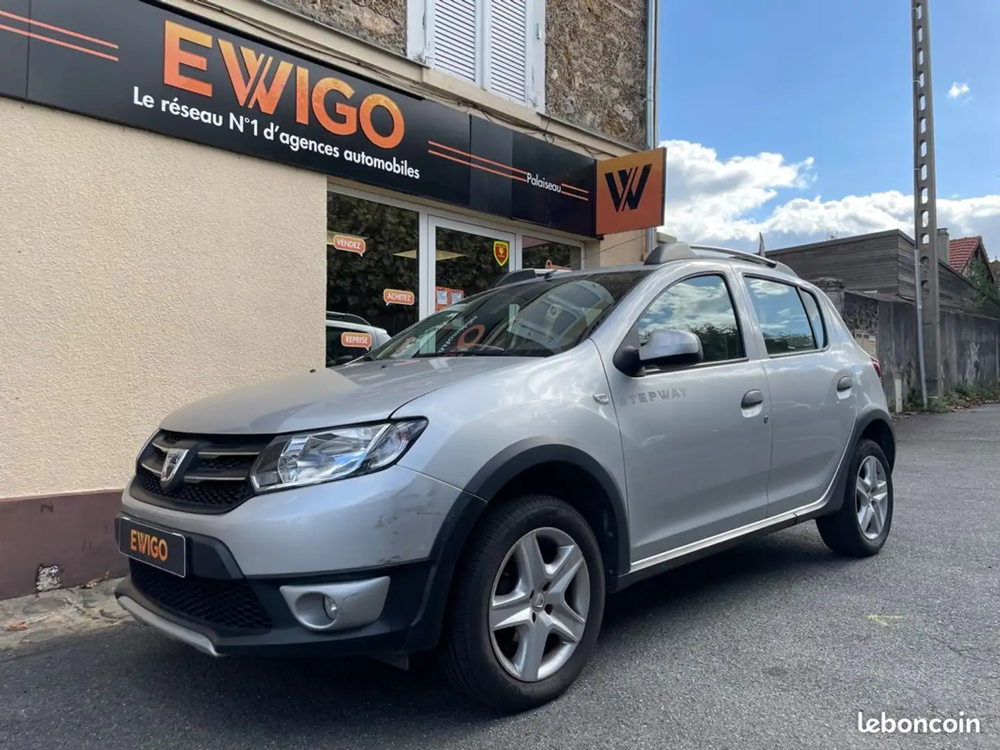 Dacia Sandero stepway 0.9 tce 90ch prestige Grau - 1