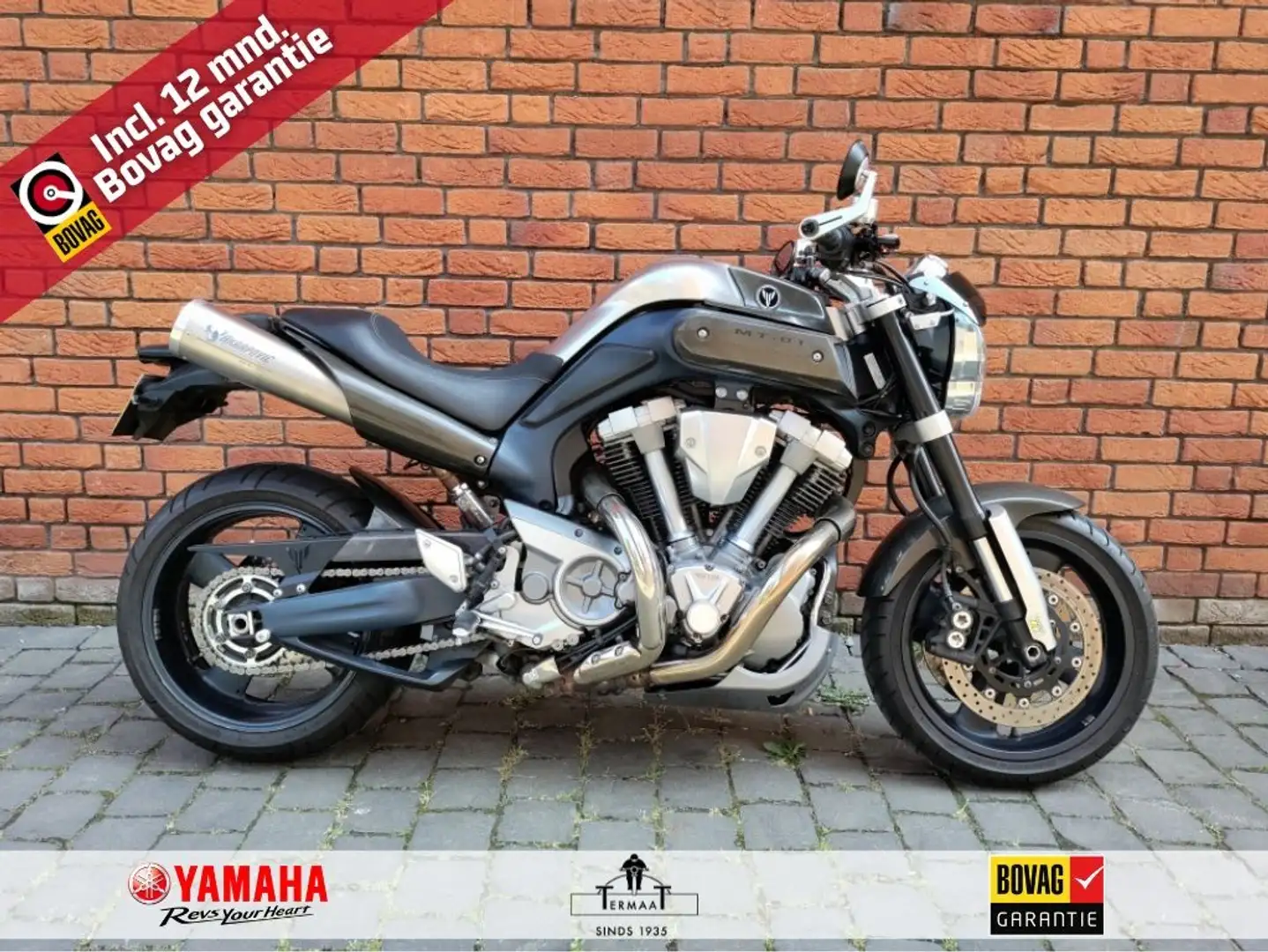 Yamaha MT-01 Plateado - 1