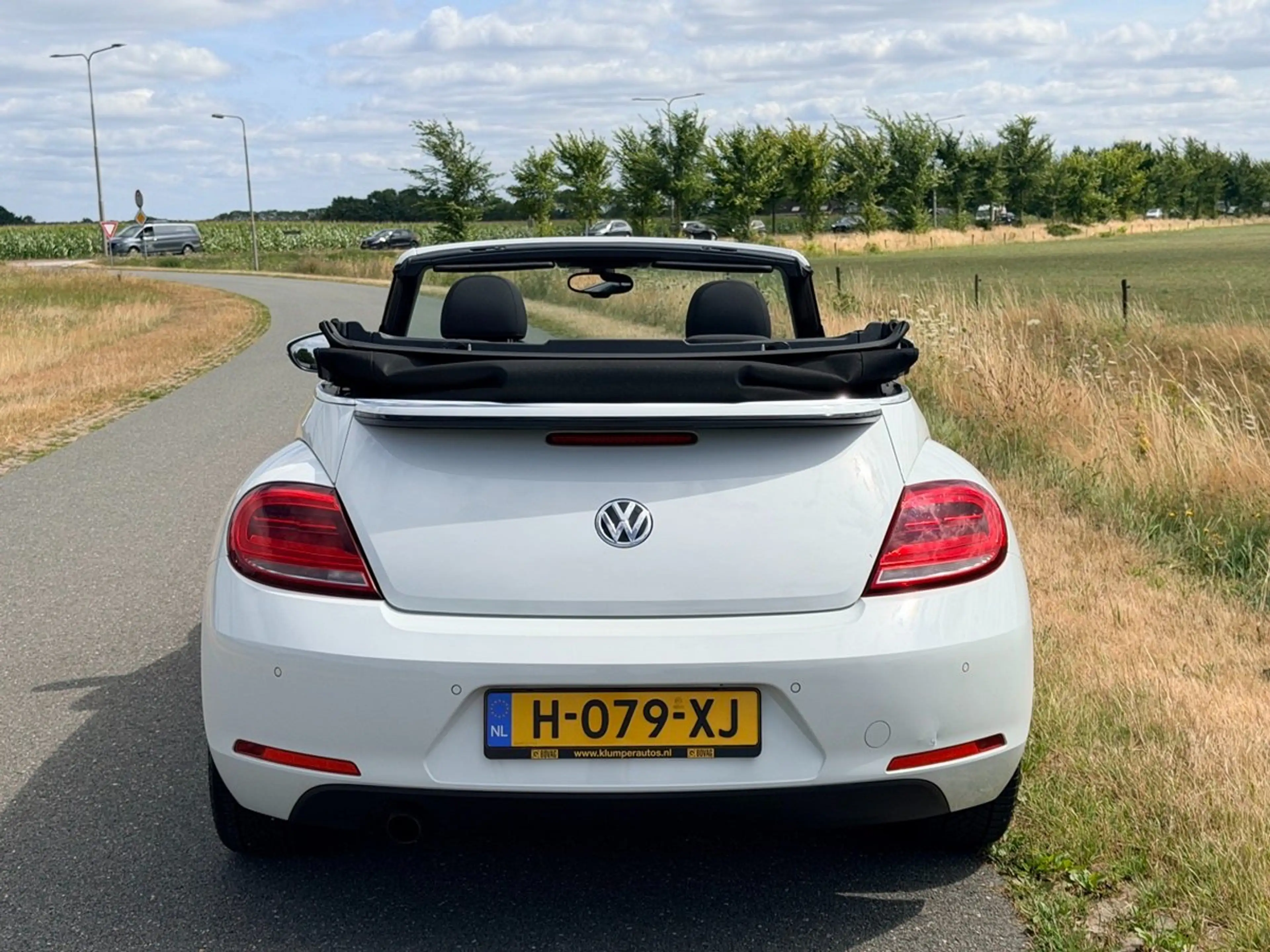 Volkswagen Beetle Cabrio 1.2 TSI Design Aut., Xenon/LED, Cruise, ECC — photo 5