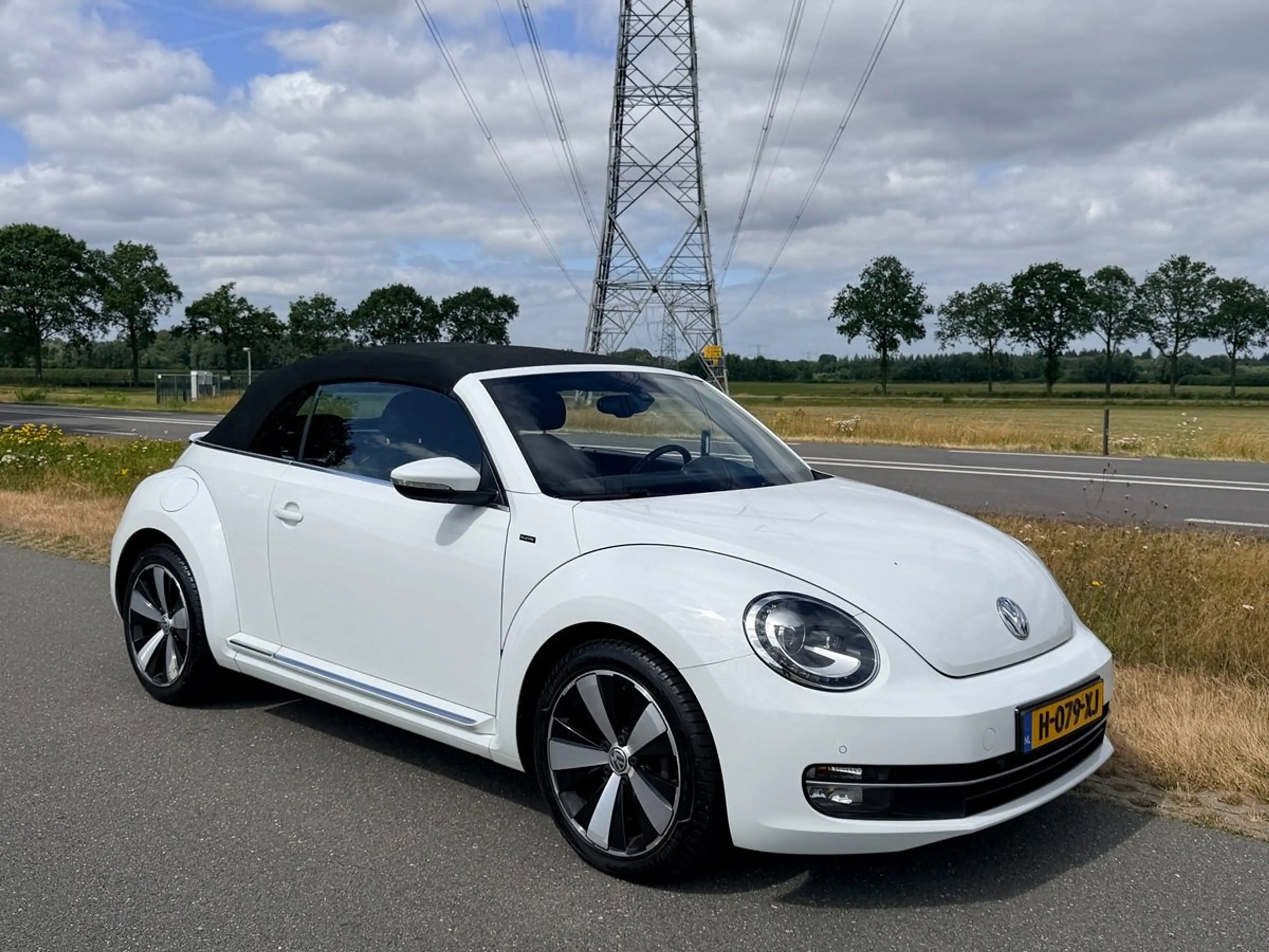 Volkswagen Beetle Cabrio 1.2 TSI Design Aut., Xenon/LED, Cruise, ECC — photo 8