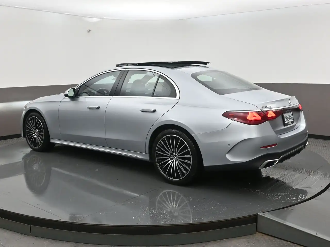 Mercedes-Benz E-Class fotografie Mercedes-Benz E-Class