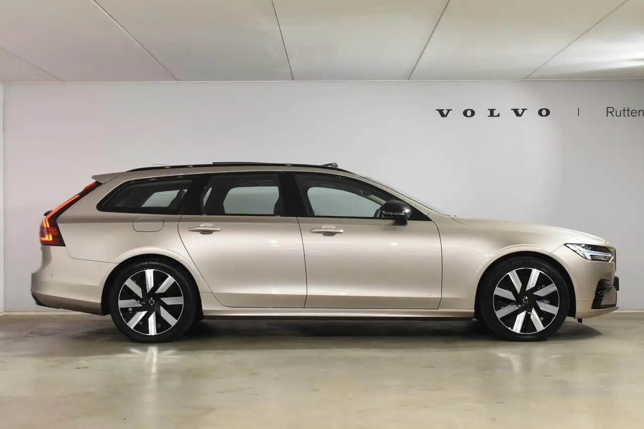 Volvo V90 T8 455PK Plug-in hybrid AWD Ultra Dark / Adaptive, миниатюра 7