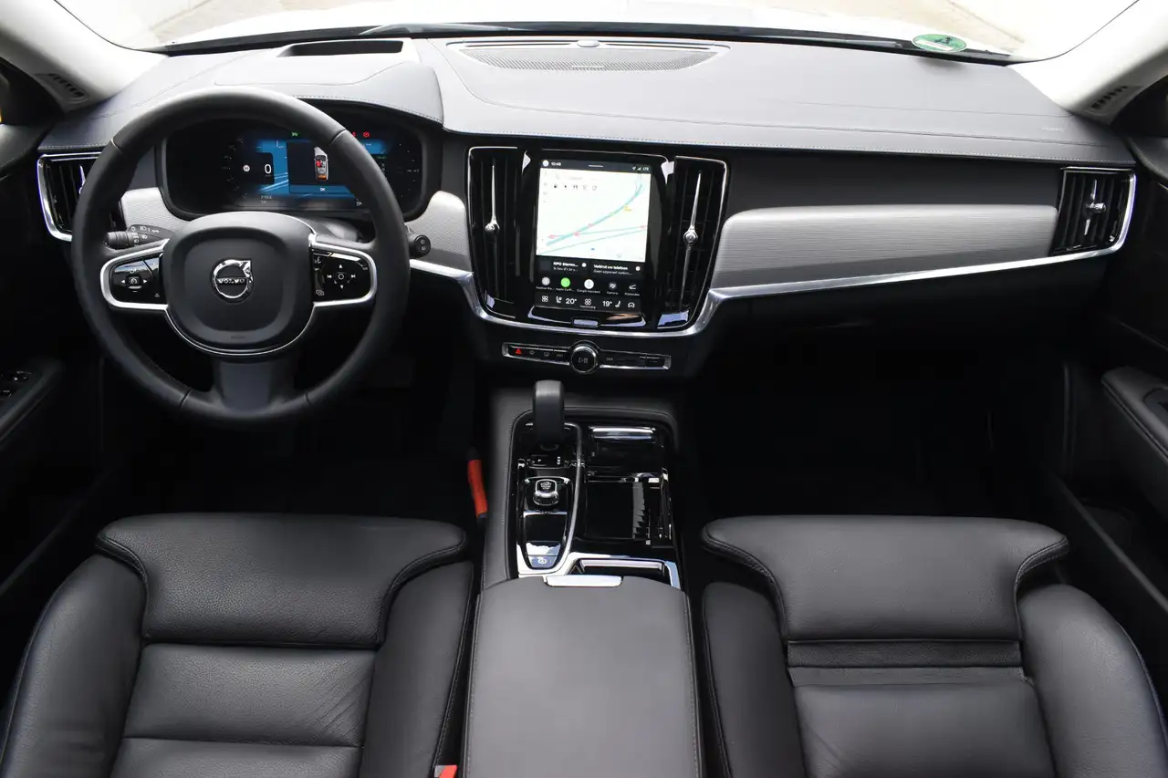 Volvo V90 T8 455PK Plug-in hybrid AWD Ultra Dark / Adaptive, миниатюра 3