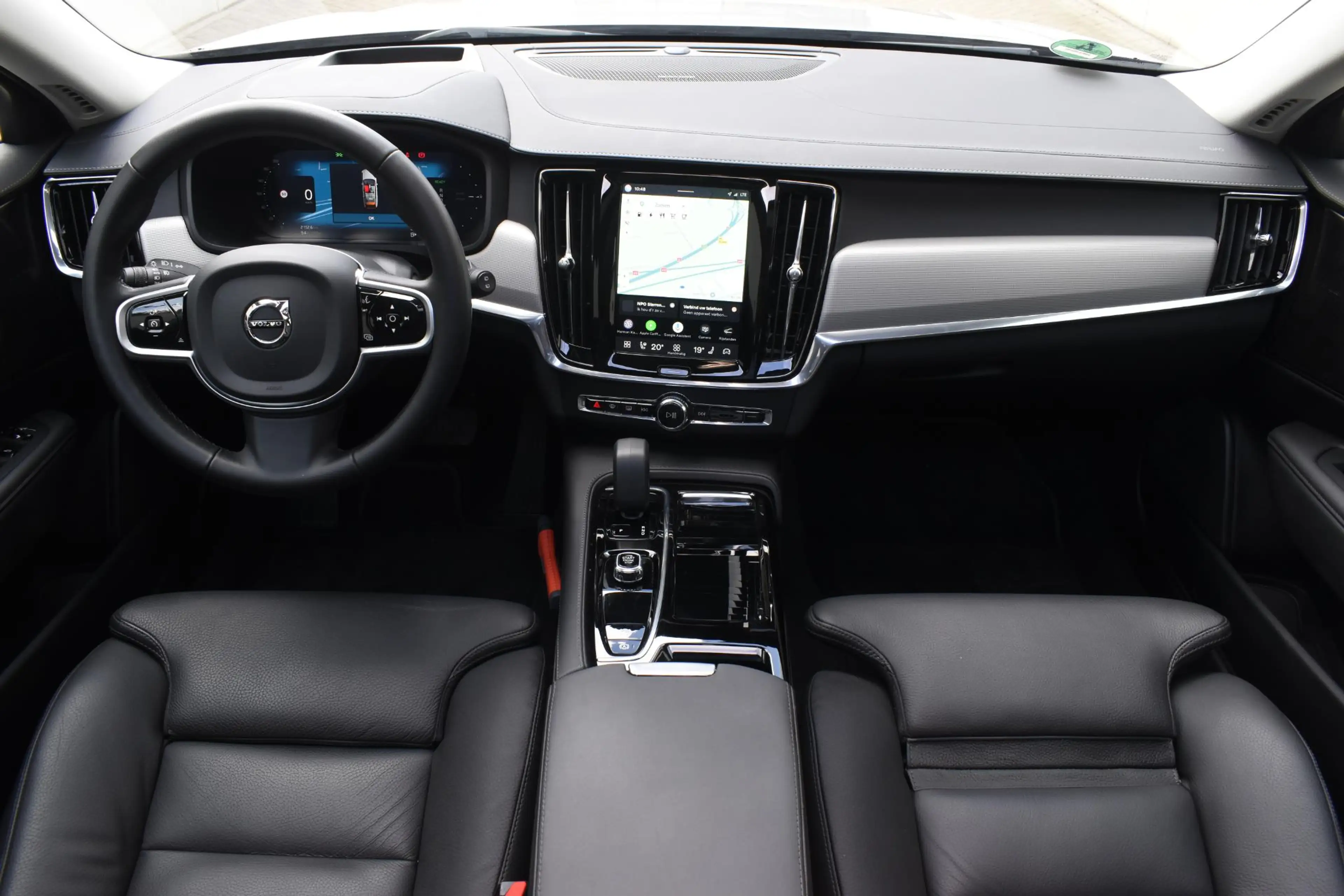 Volvo V90 T8 455PK Plug-in hybrid AWD Ultra Dark / Adaptive — photo 3