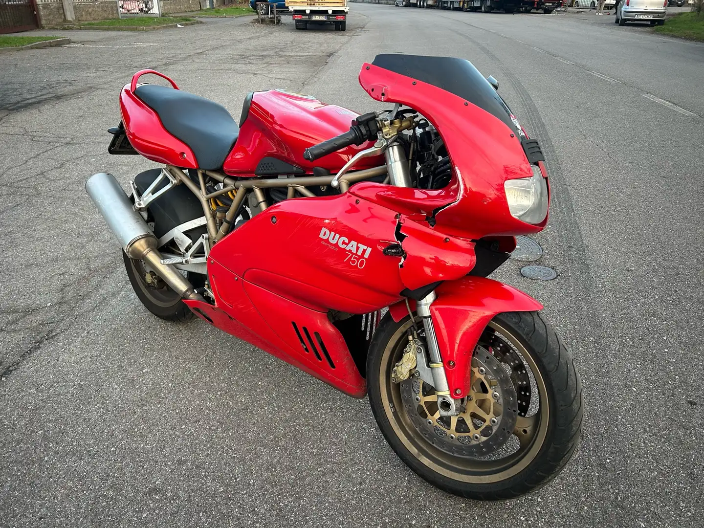 Ducati SuperSport 750 - 1