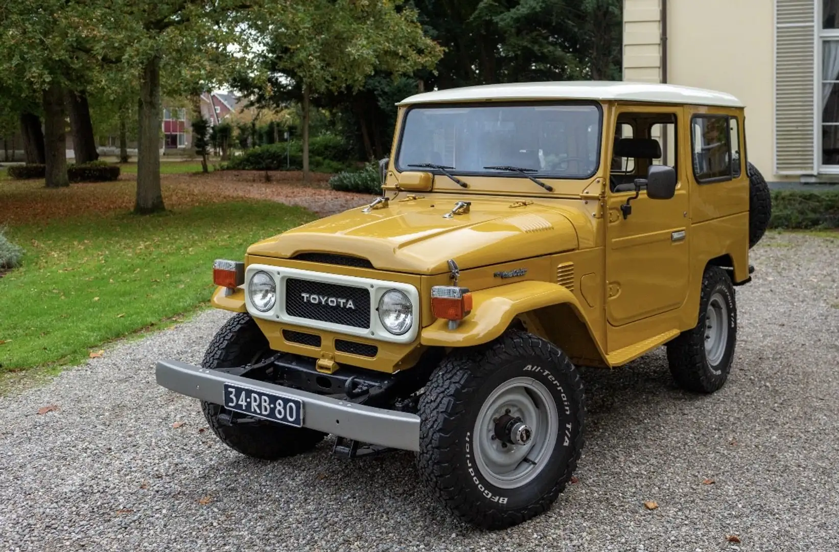 Toyota FJ40 Hardtop - 1