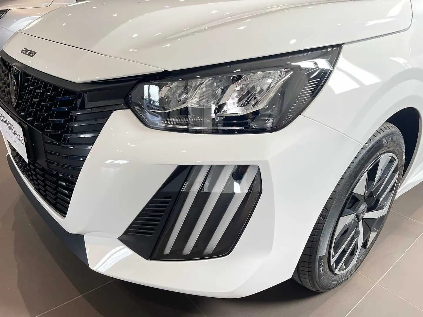 Peugeot 208 2ª serie Hybrid 110 e-DCS6 Style - KM0 - Negro - 2