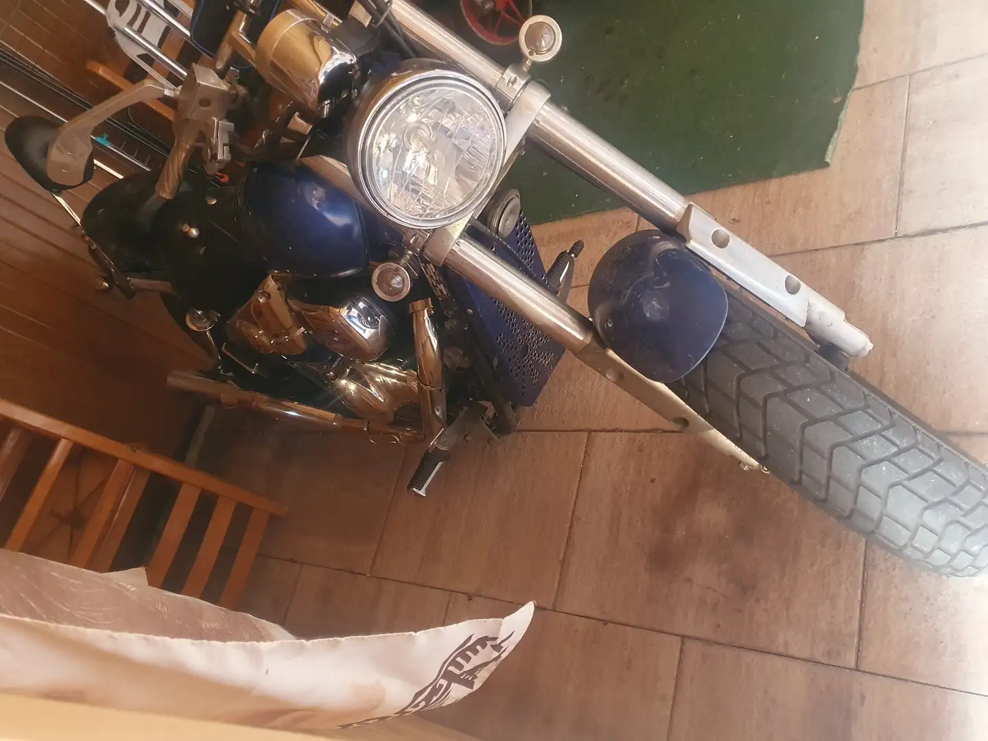 Suzuki VZ 800 Marauder Blue - 2