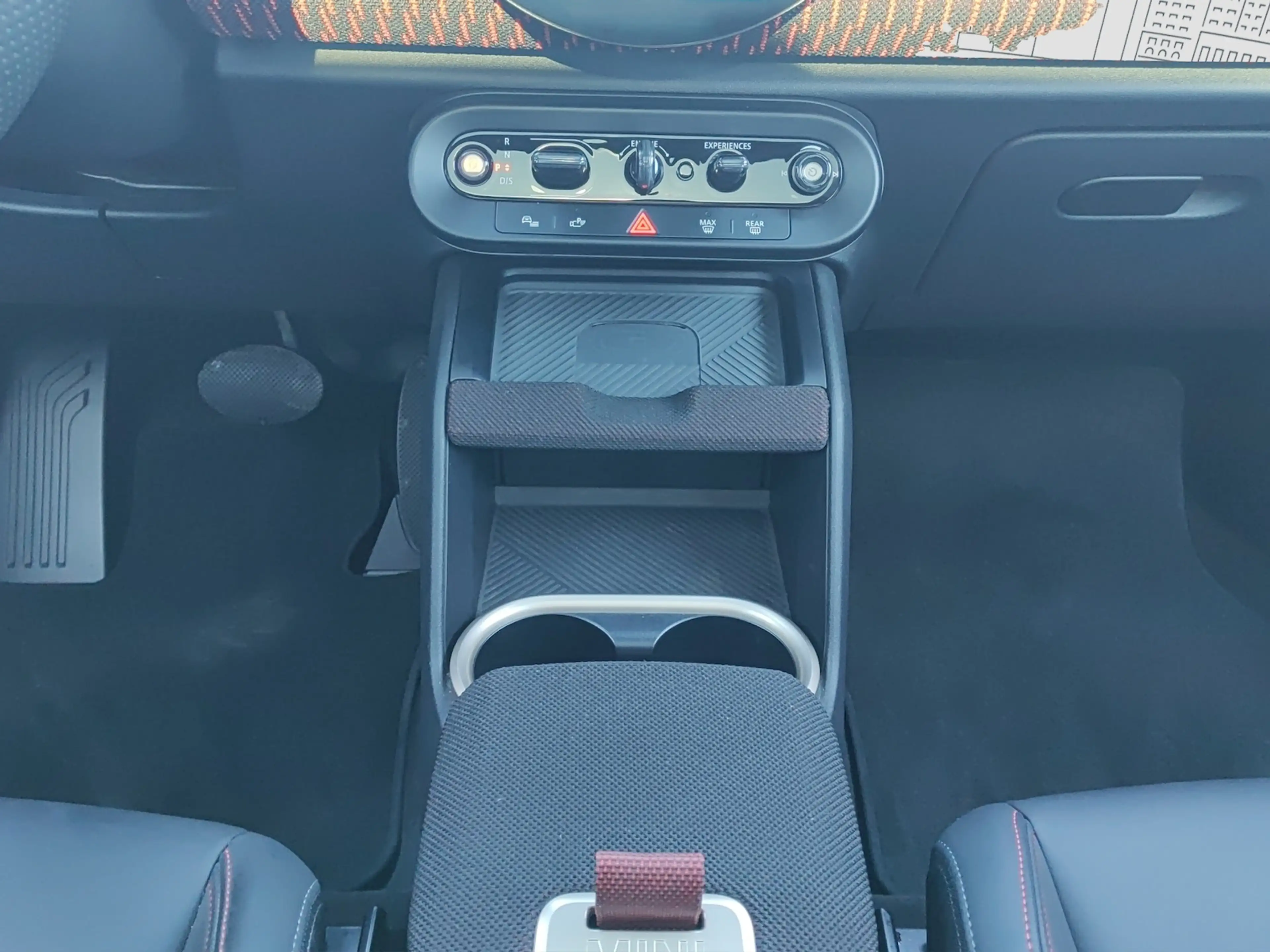 MINI Cooper Countryman JCW Works Trim AHK Panodach — photo 12
