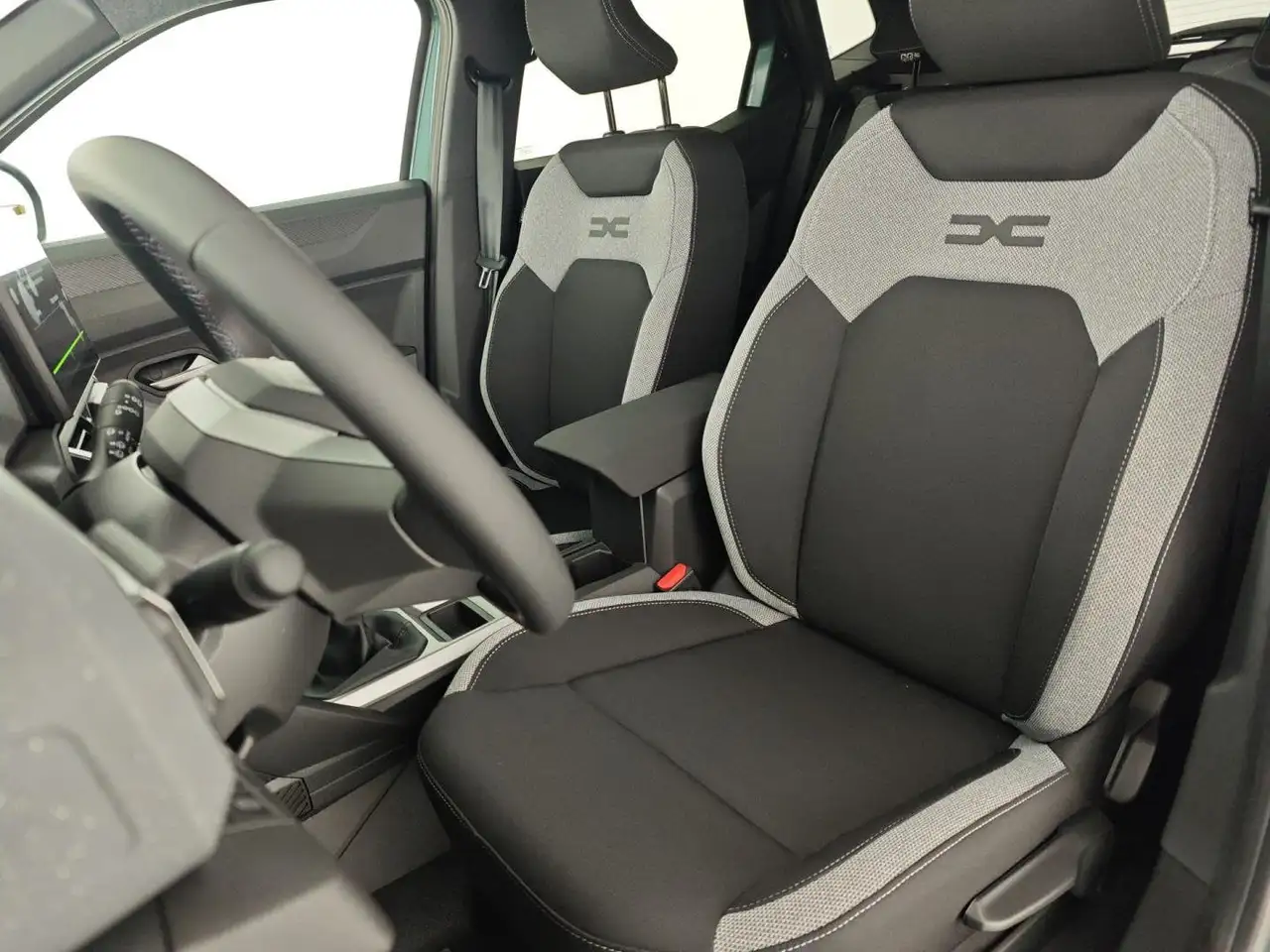 Dacia Duster 2026 — фото 12