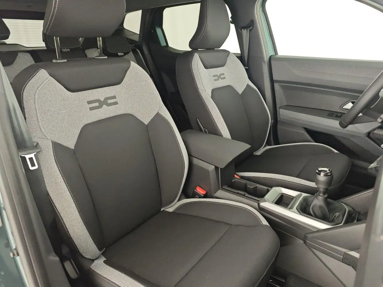 Dacia Duster 2026 — фото 15