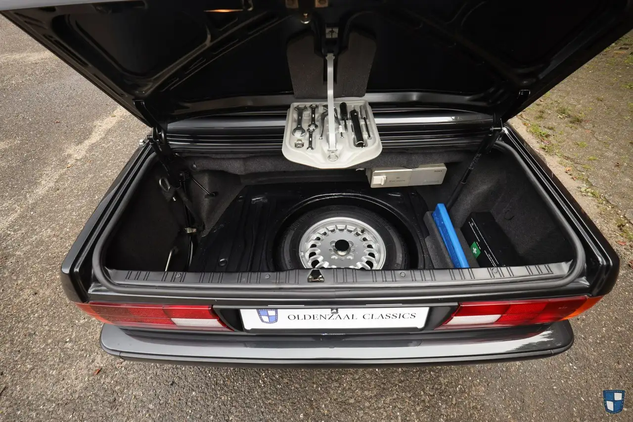 BMW 320i Cabriolet, foto 6