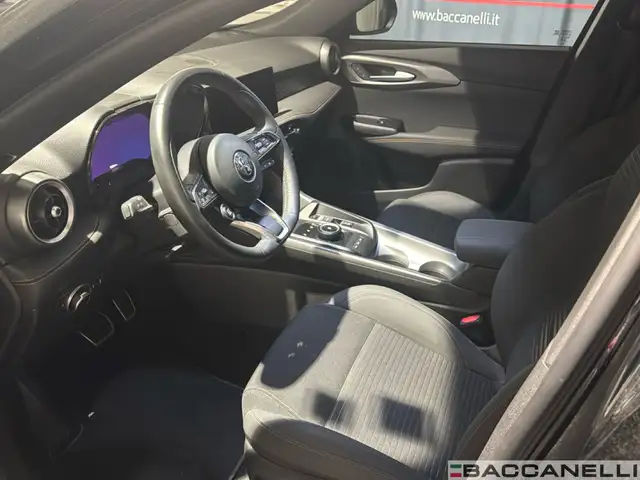 Alfa Romeo Tonale view 10