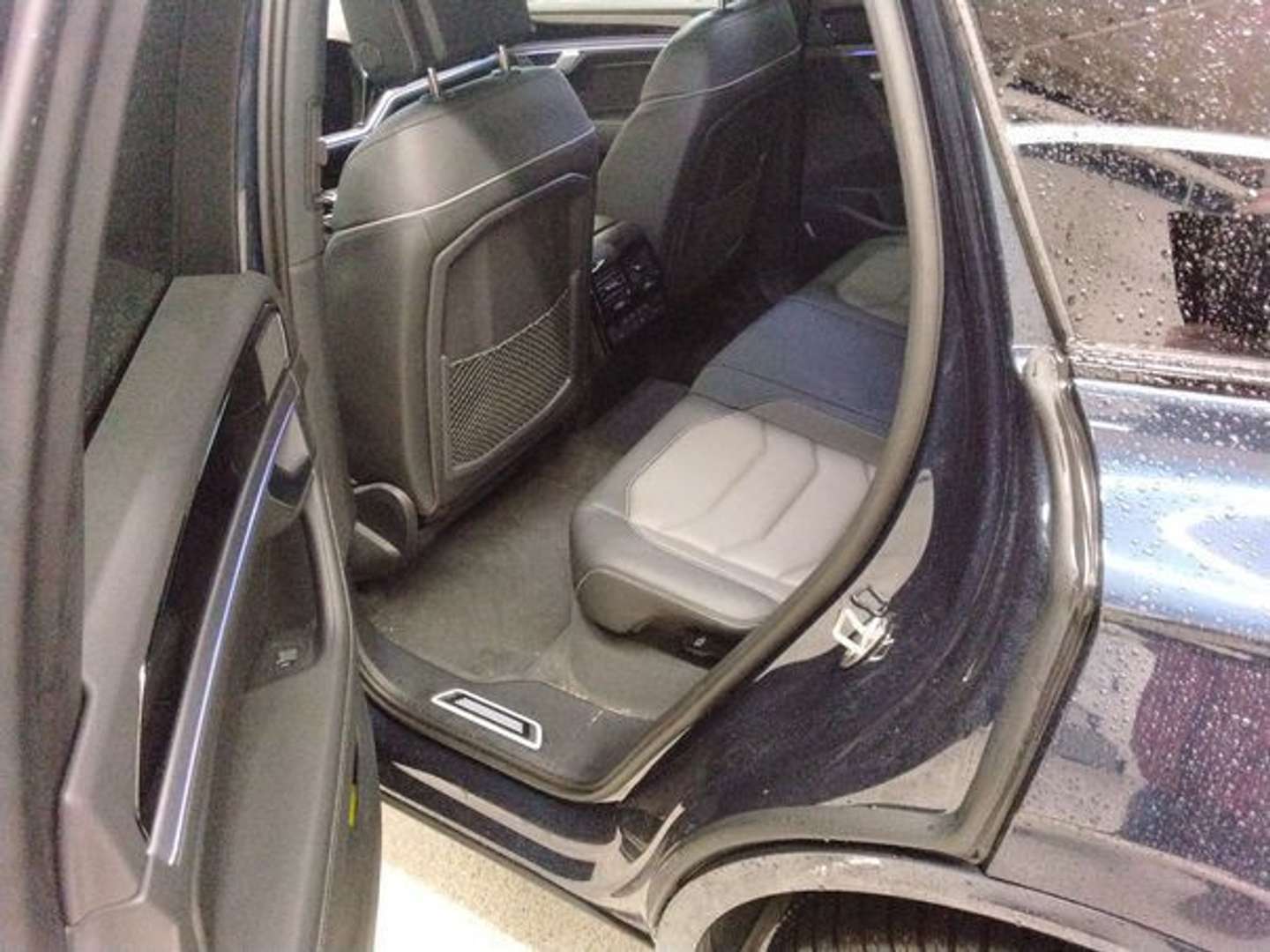 Volkswagen Touareg TDI 4Motion R-Line -  - Joinsteer - #4