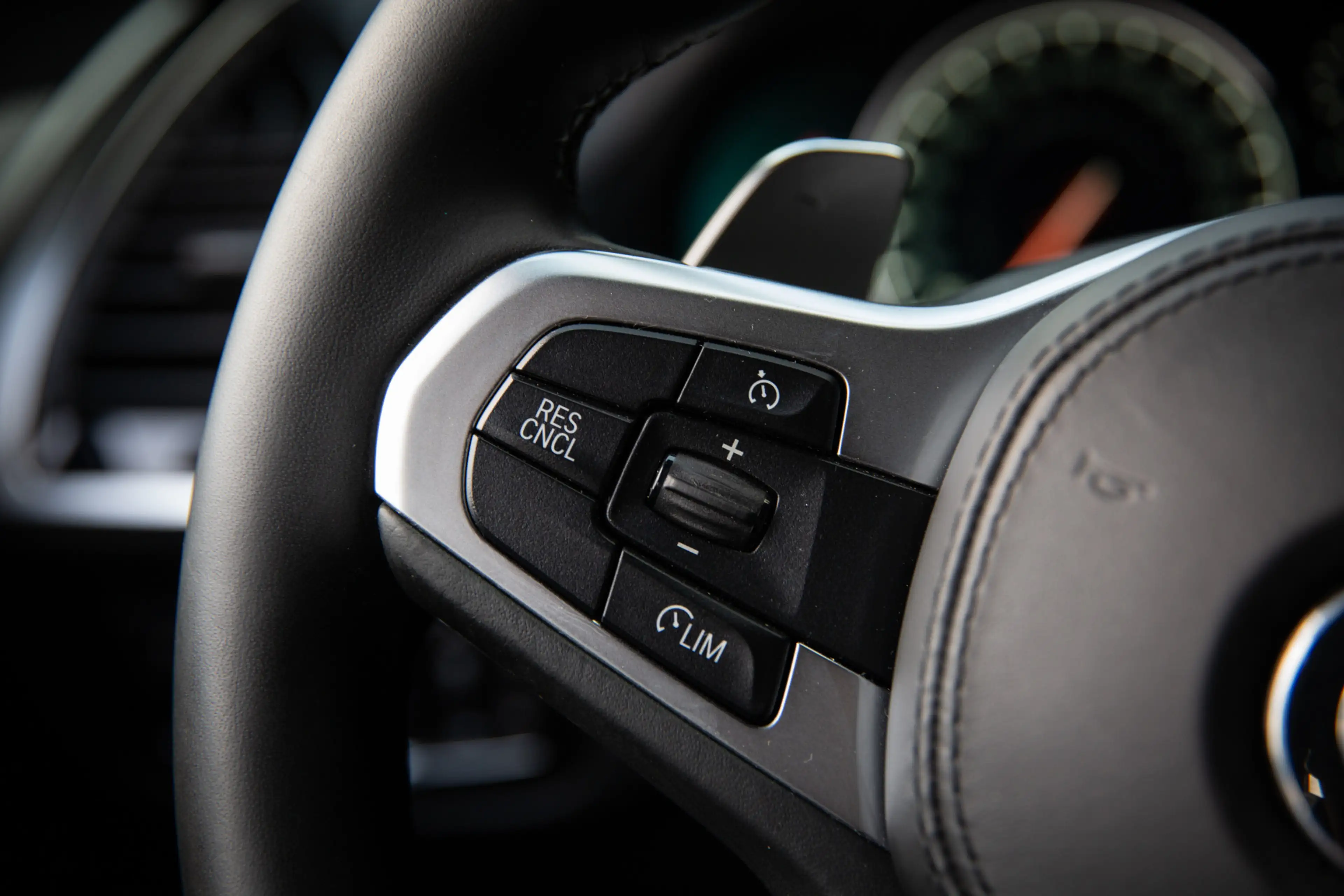 BMW X4 xDrive20i High Executive M-Sport , Head-up Display — photo 12