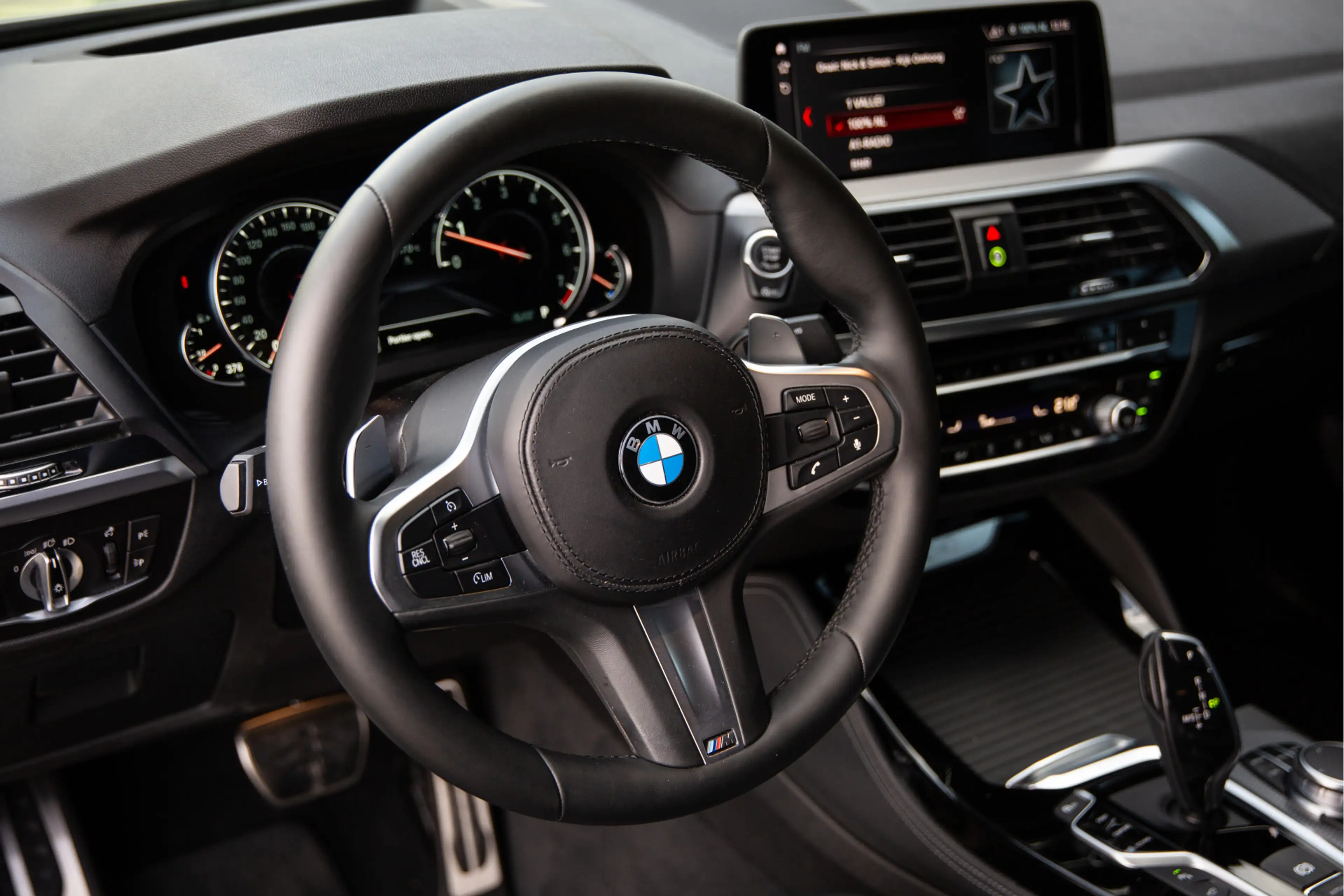 BMW X4 xDrive20i High Executive M-Sport , Head-up Display — photo 10