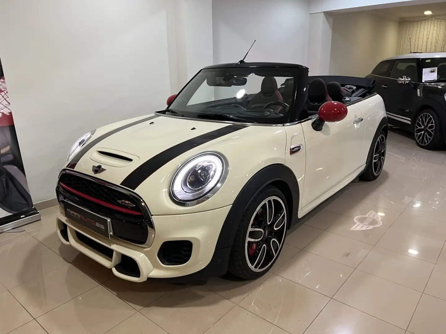 MINI John Cooper Works Cabrio Aut. Beżowy - 1