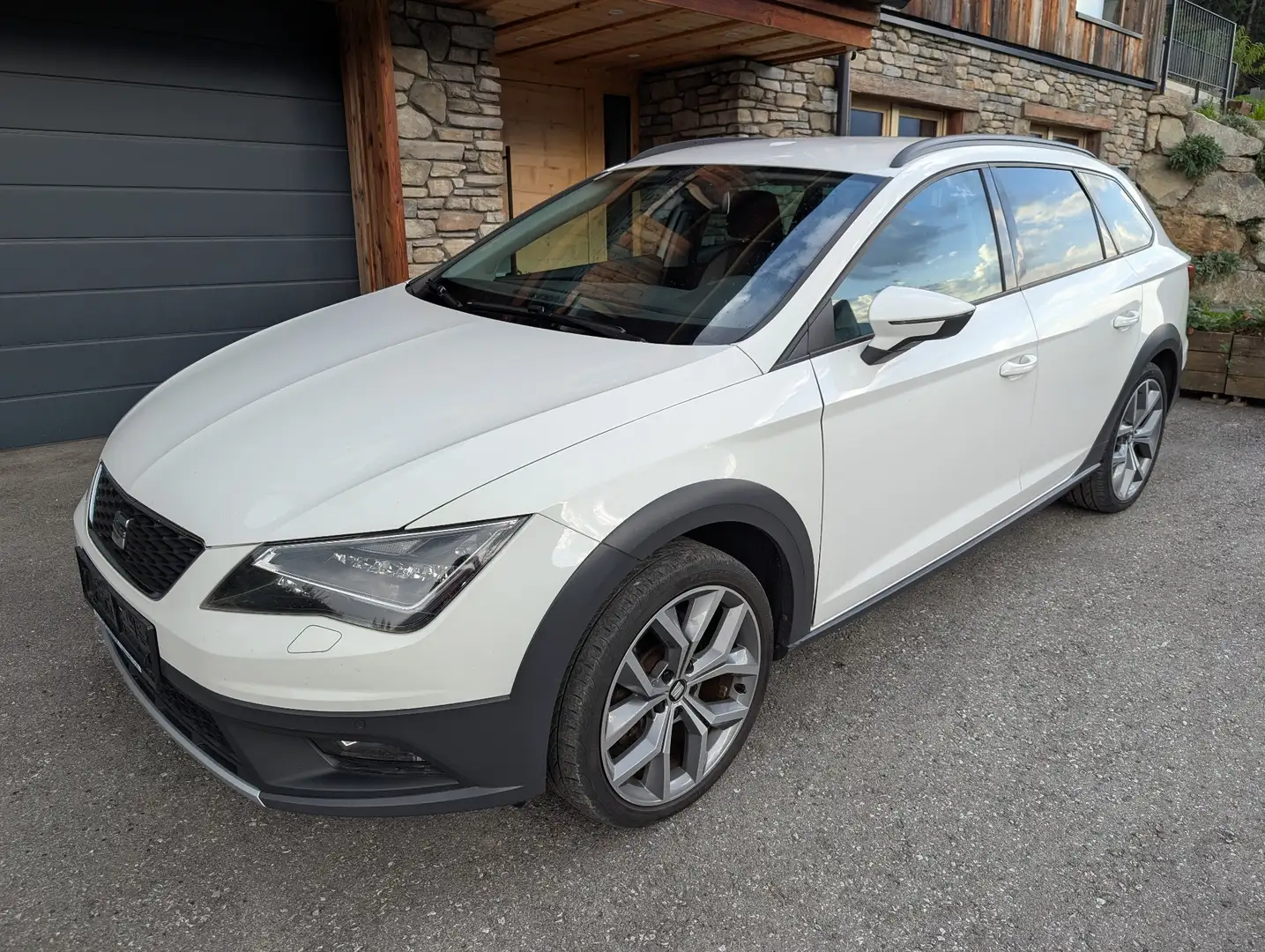 SEAT Leon ST 2.0 TDI Start&Stop 4Drive X-Perience - 1
