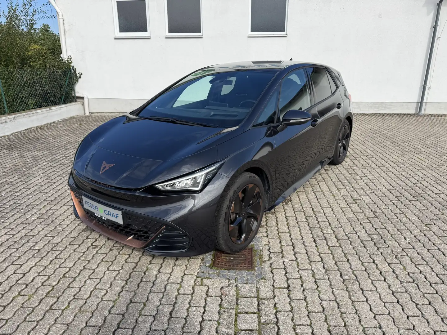 CUPRA Born 58 kWh 19" ACC HEADUP PANO Grau - 2