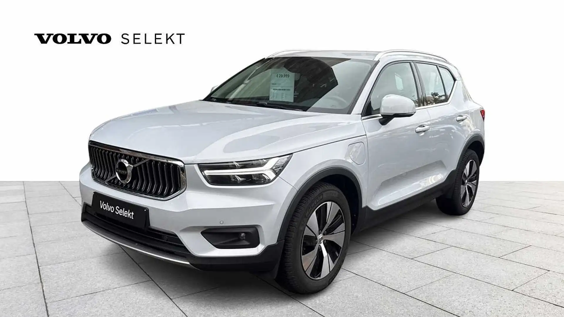 Volvo XC40 Recharge Inscription , T5 plug in hybrid Zilver - 1