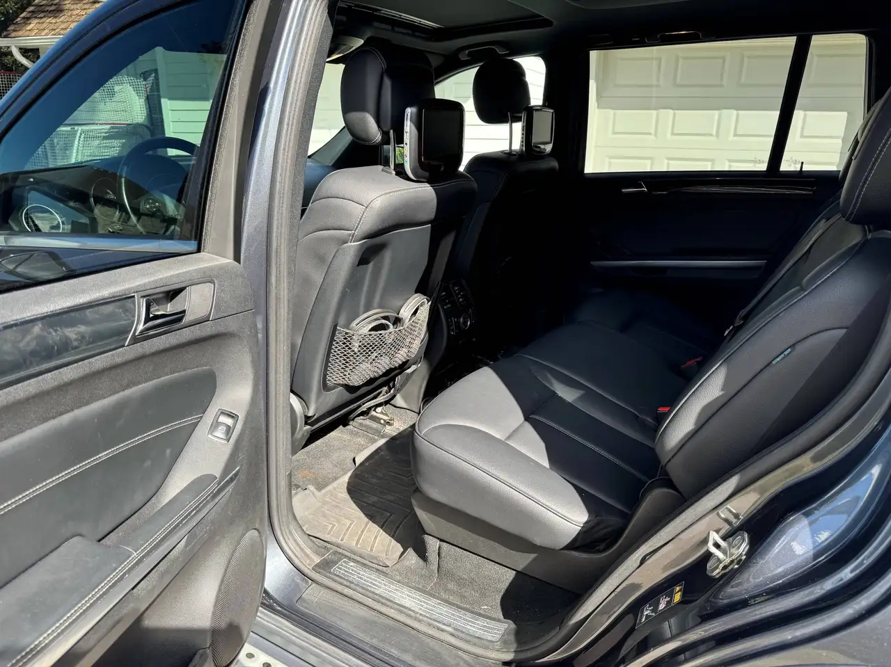 Mercedes-Benz GL-Class снимка Mercedes-Benz GL-Class