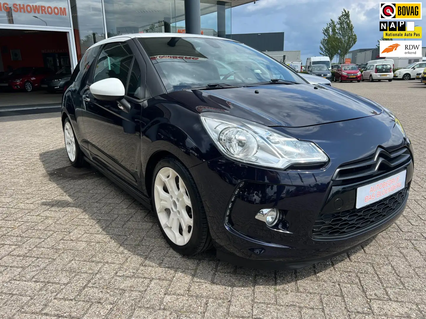 Citroen DS3 1.6 So Chic, Airco, stoelverwarming, 17"lm velgen, Modrá - 1