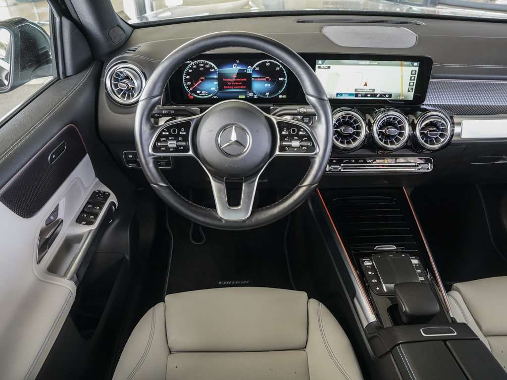 Mercedes-Benz EQB