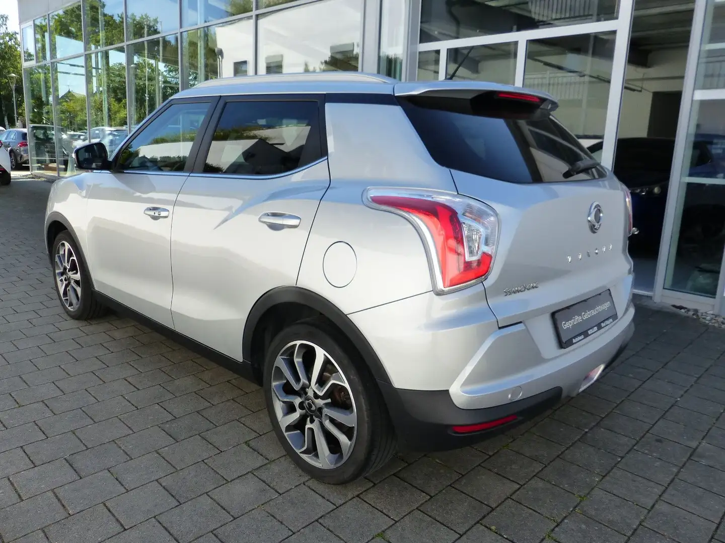 SsangYong Tivoli 1.6 e-XGi Sapphire 2WD Leder Kamera SHZ Argento - 2