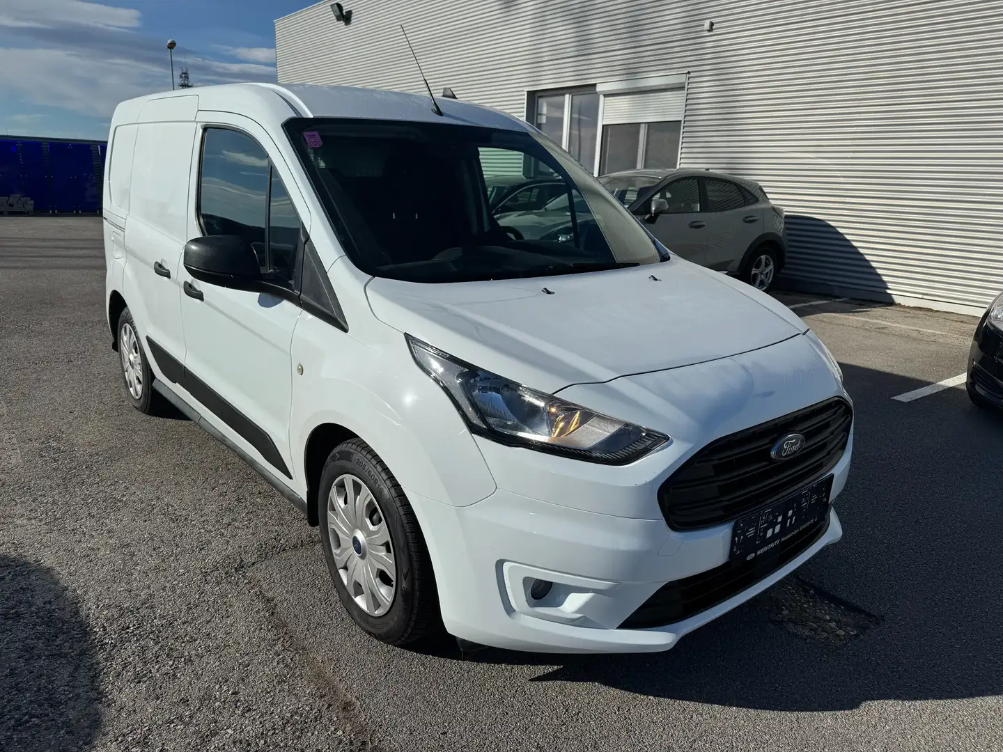 Ford Transit Connect 1.5 Ecoblue L1 Trend mit Anhängekupplung Weiß - 1