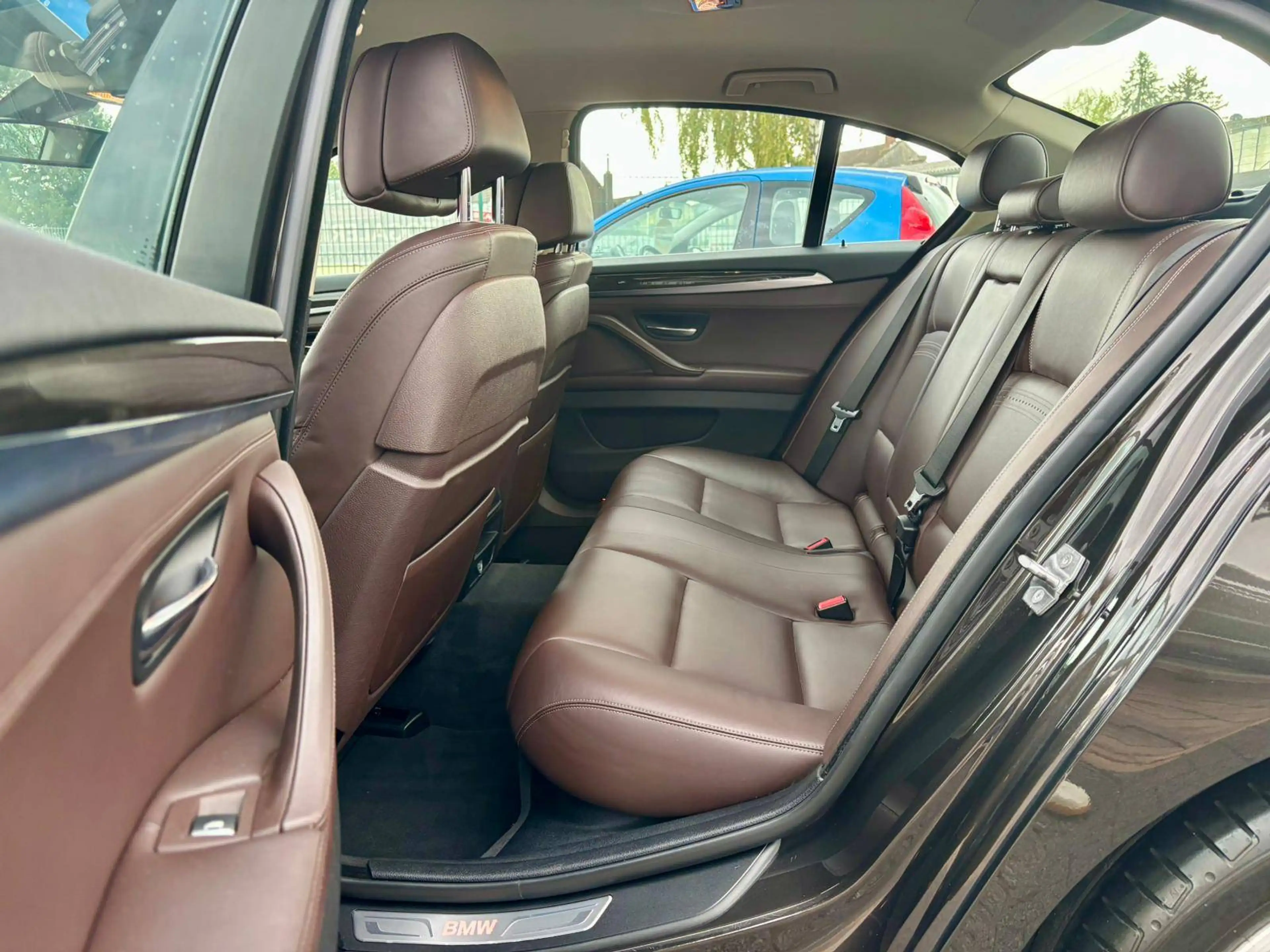 BMW 525 525d xDrive Lim. "Luxury Line" — photo 13