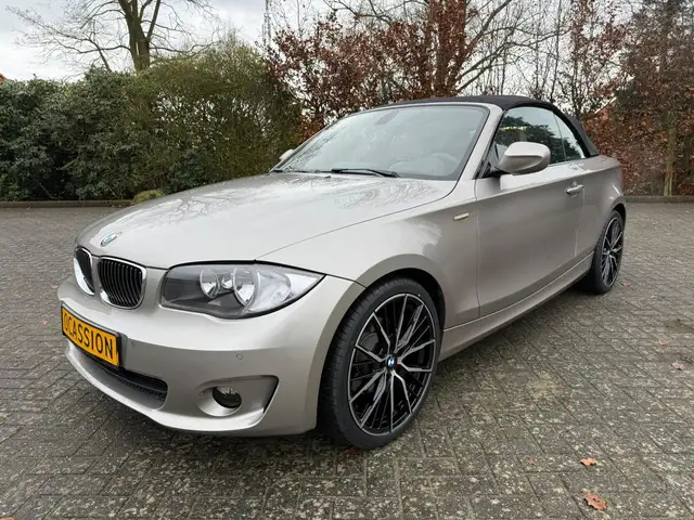 BMW 125 1-serie Cabrio 125i High Executive Automaat Groot