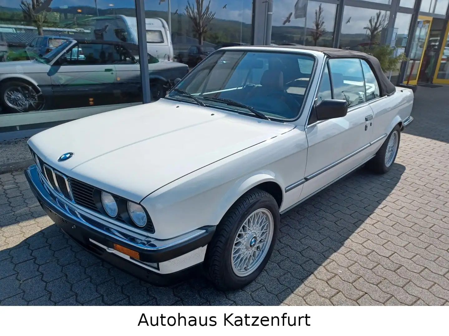 BMW 325 i/Cabrio/H-Zulassung/Leder/Automatik Weiß - 1