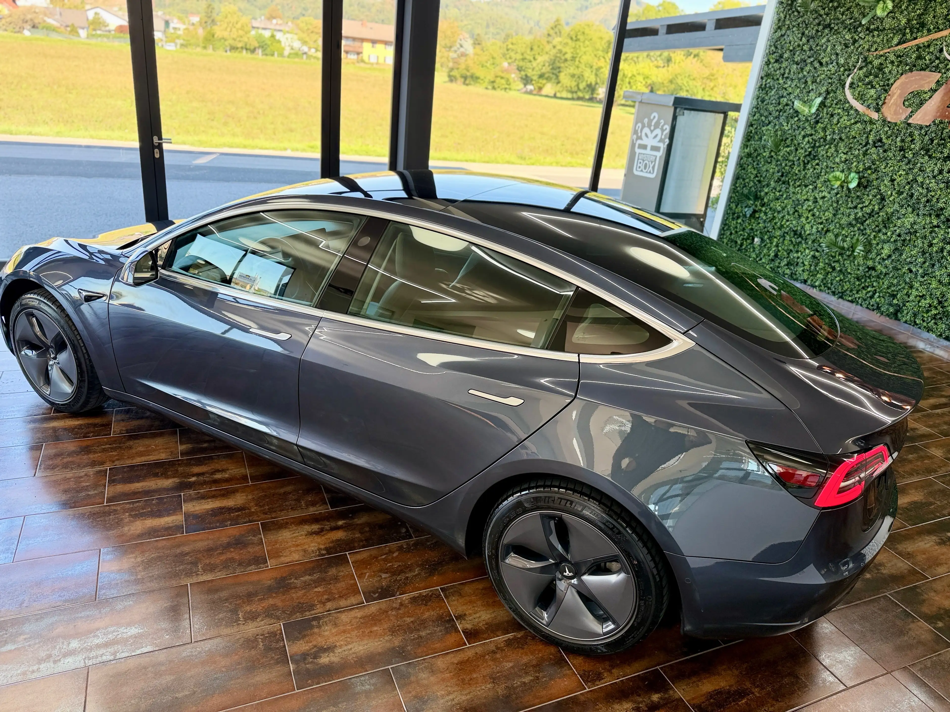 Tesla Model 3 Model 3 Standart Range PLUS * 18 ZOLL * WENIG KM * TOP ZUSTAND * — photo 11