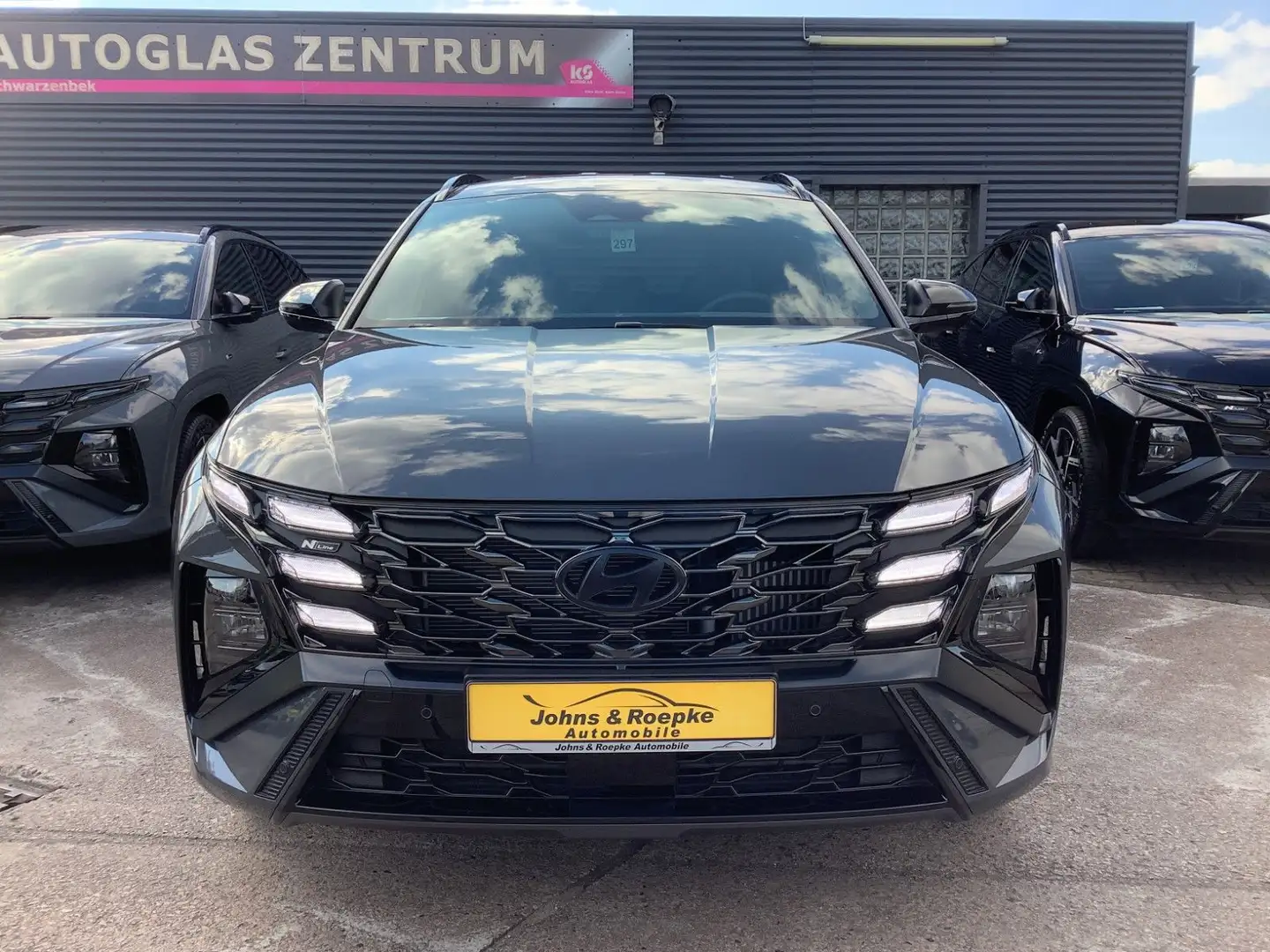 Hyundai TUCSON 1.6 T-GDI N Line Automatik / NAVI Grau - 2