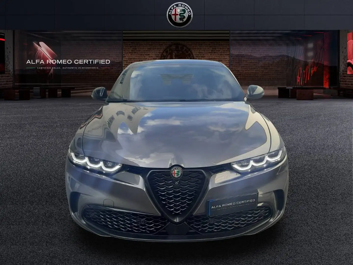 Alfa Romeo Tonale 1.5 MHEV Speciale FWD Gris - 2