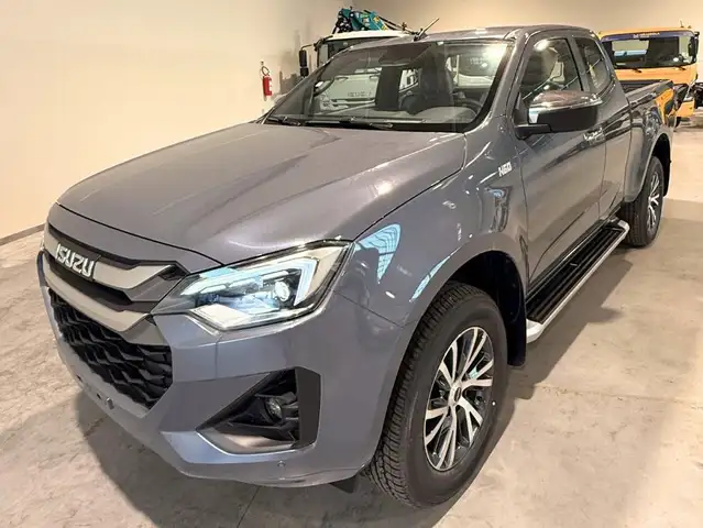 Isuzu D-Max Space Cab F Islay Gray pronta consegna