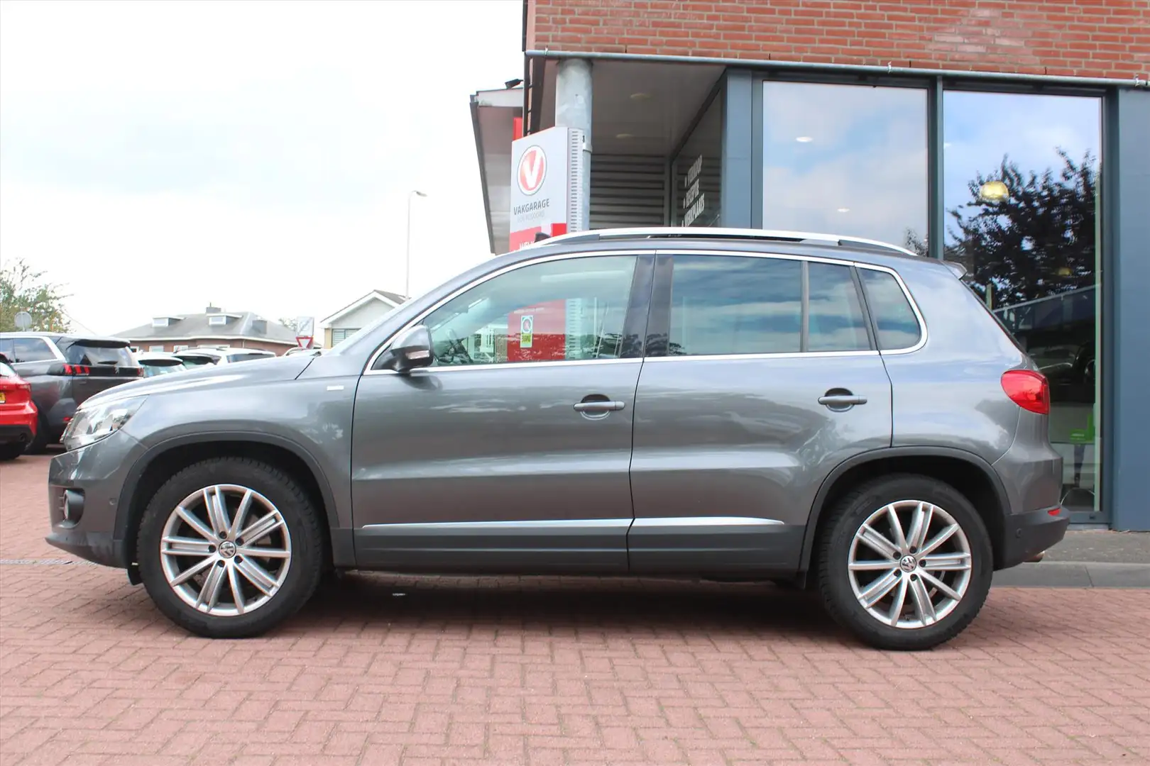 Volkswagen Tiguan 1.4 TSI *CUP* | Schuifdak | Cruise & Climate Contr Gris - 2
