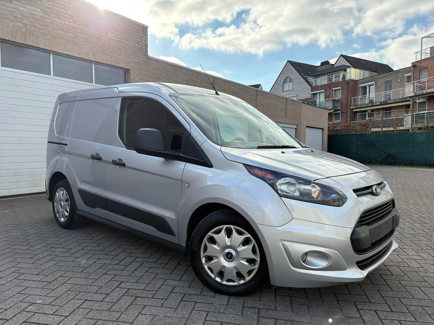 Ford Transit Connect T210 1.0 EcoBoost Trend(EU6) / 12 Maanden Garantie Gris - 1