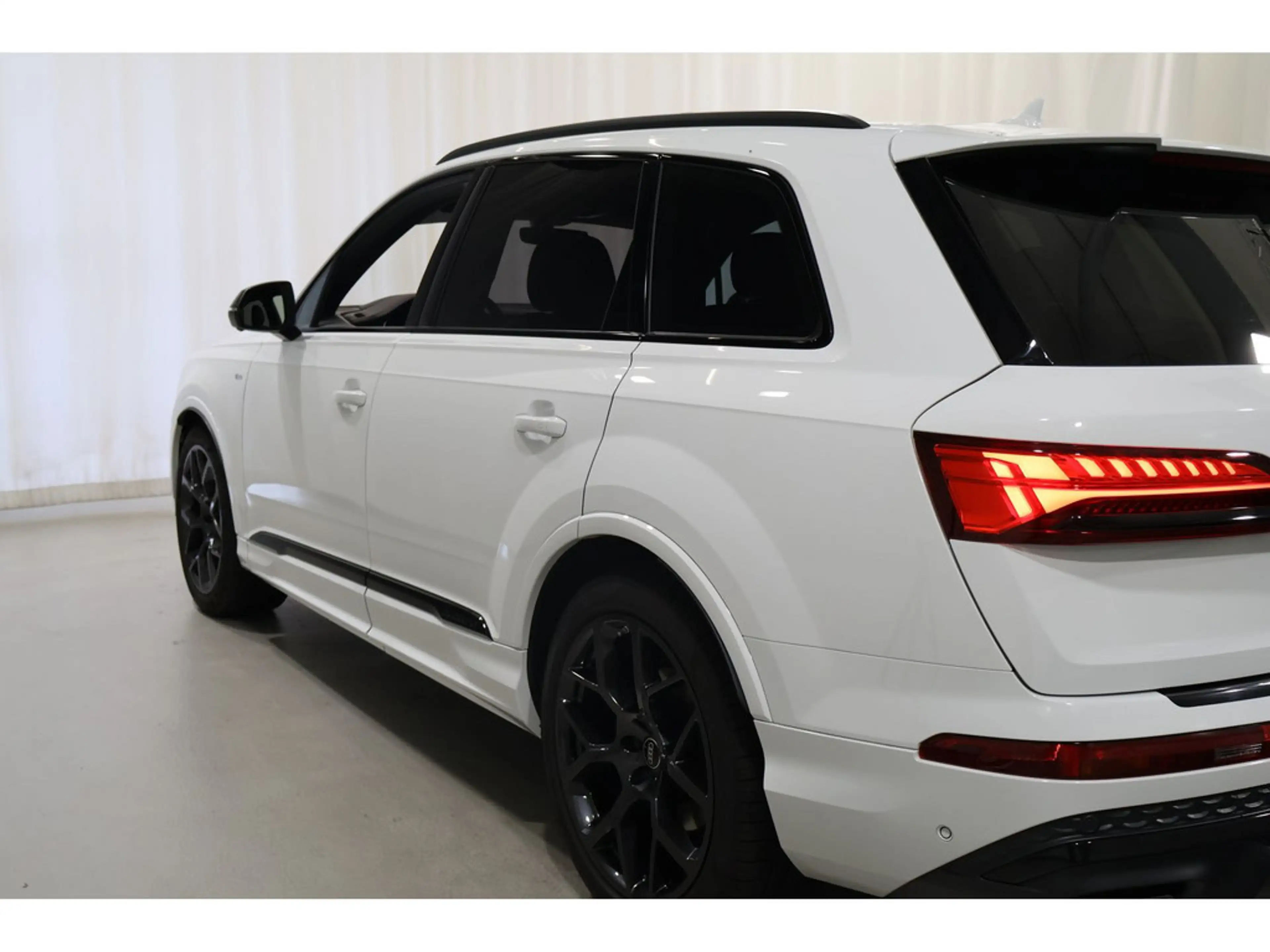 Audi Q7 TDI quattro S line business Pano*Matrix*Head-Up * — photo 15