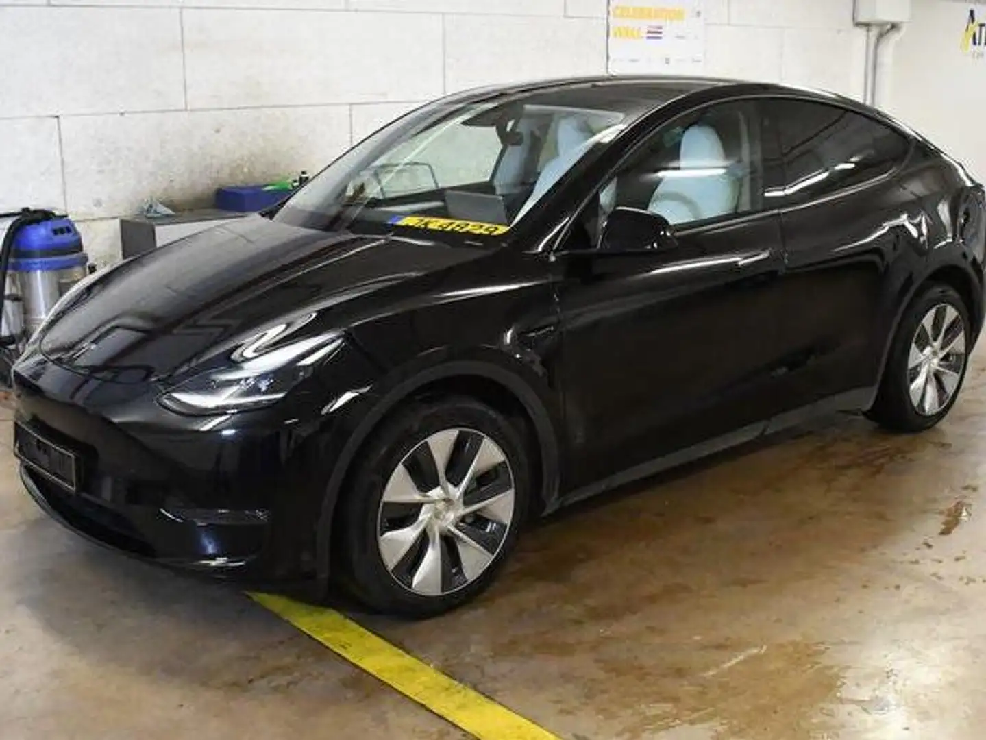 Tesla Model Y Model Long Range /Dual Motor /AWD Negro - 2