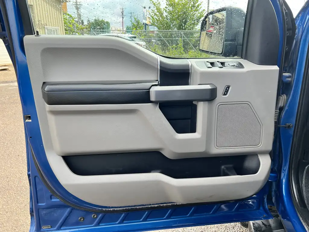 2017 Ford F-150 SuperCrew XLT SuperCrew 145 | Reverse Cam | Navigation | Run — photo 6