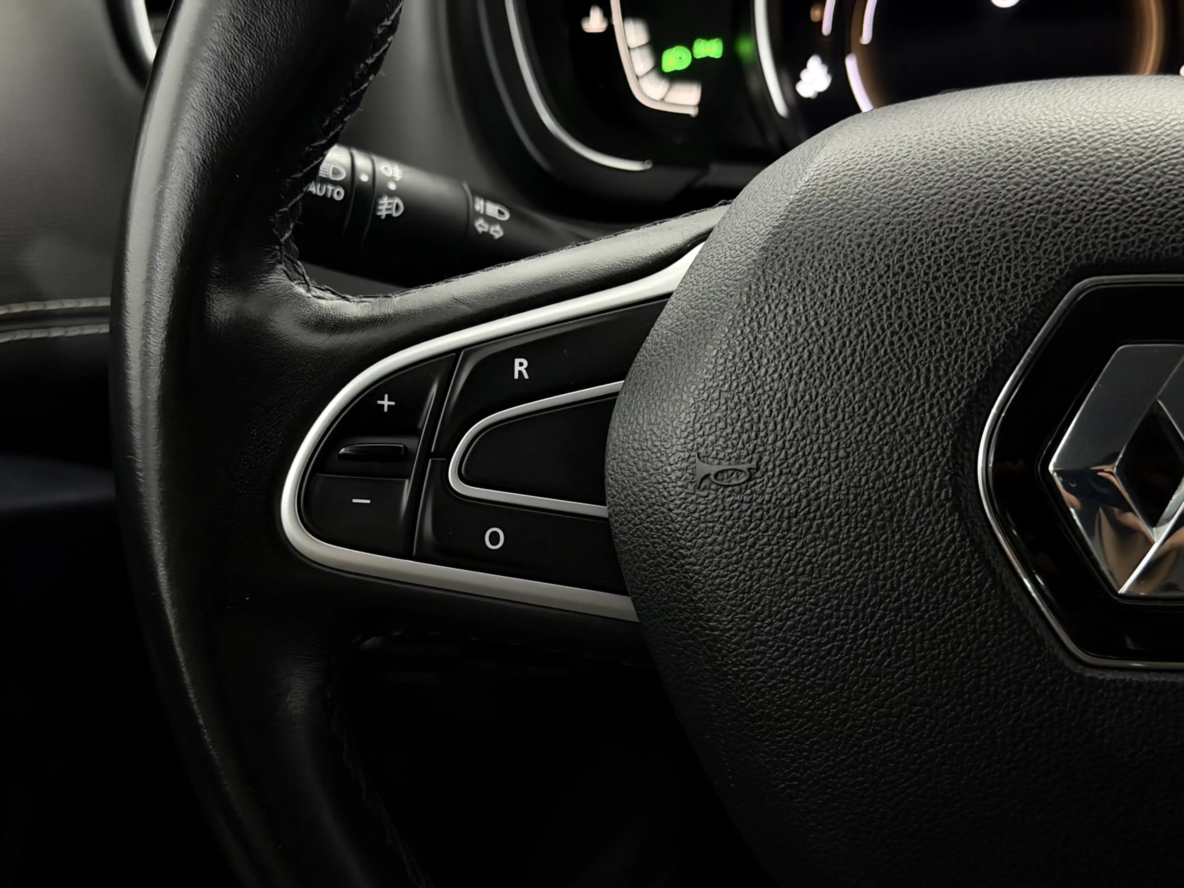 Renault Grand Scenic 1.3 TCe Bose 7p. Camera, Navi, Half leder, Keyless — photo 30