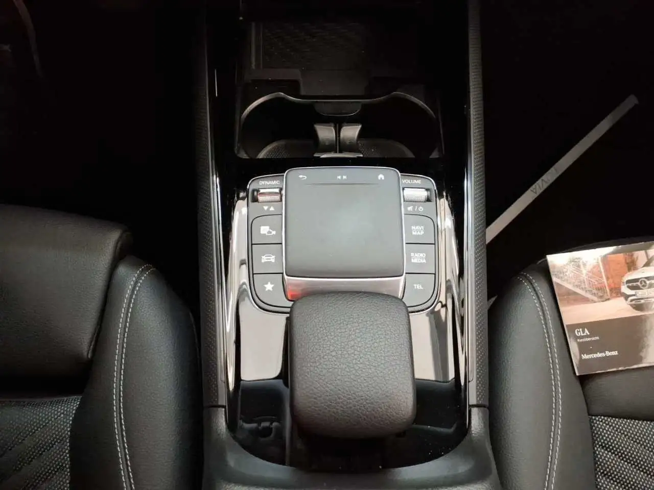 2024 Mercedes-Benz GLA 180 d Kamera*LED*Navi*MBUX*Teilleder*17*DAB, photograph 12