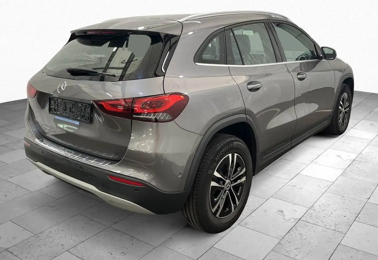 2024 Mercedes-Benz GLA 180 d Kamera*LED*Navi*MBUX*Teilleder*17*DAB, photograph 3