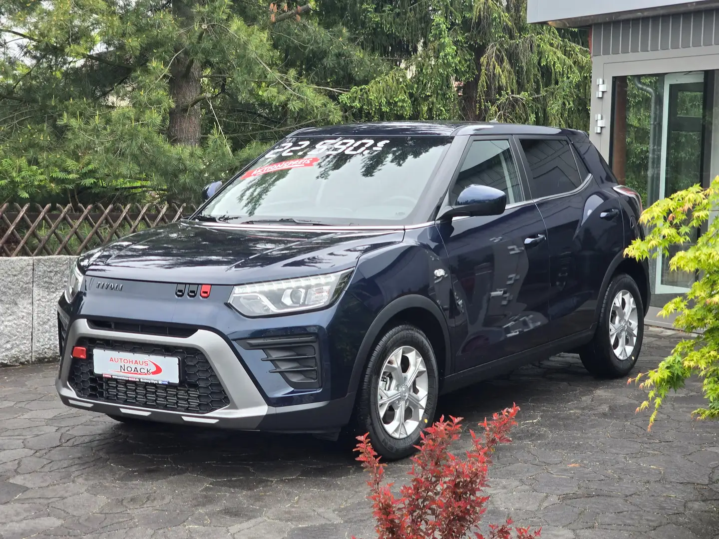 KGM Tivoli Nomad Albastru - 1