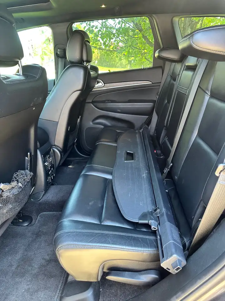 Jeep Grand Cherokee снимка Jeep Grand Cherokee